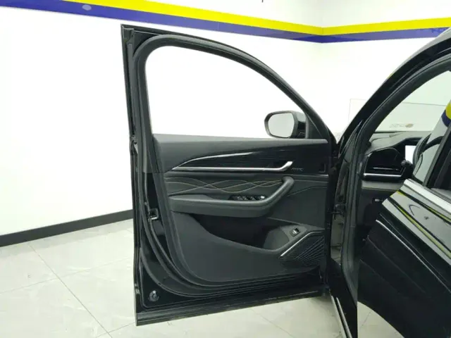 Geely Xingyue L — Фото автомобиля 7