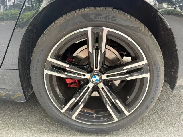 BMW 3 Series — Фото автомобиля 9