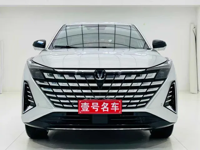 Changan UNI-Z — Фото автомобиля 2