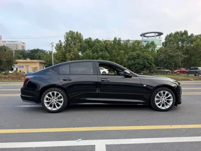 Cadillac CT5 — Фото автомобиля 4