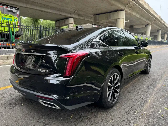 Cadillac CT5 — Фото автомобиля 11