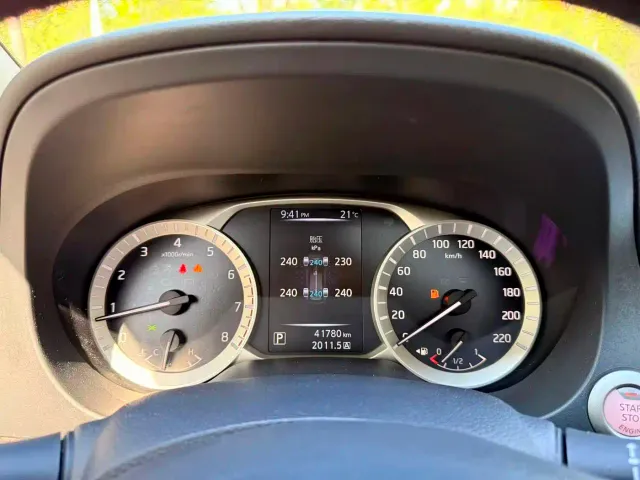 Nissan Terra — Фото автомобиля 12
