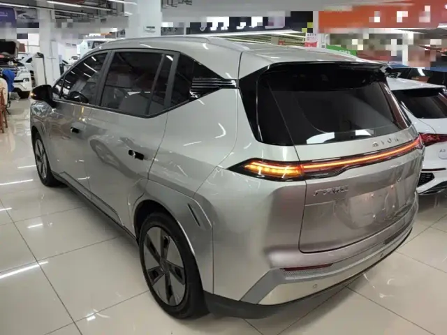 GAC Aion Y — Фото автомобиля 4