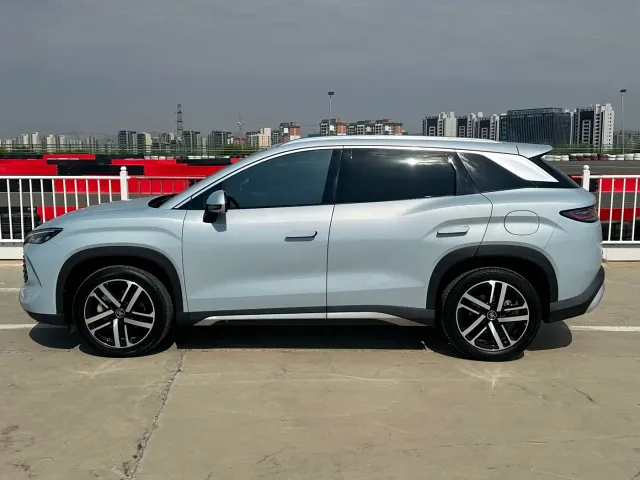 BYD Song L DM-i — Фото автомобиля 5