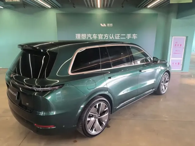 Li Auto L9 — Фото автомобиля 2