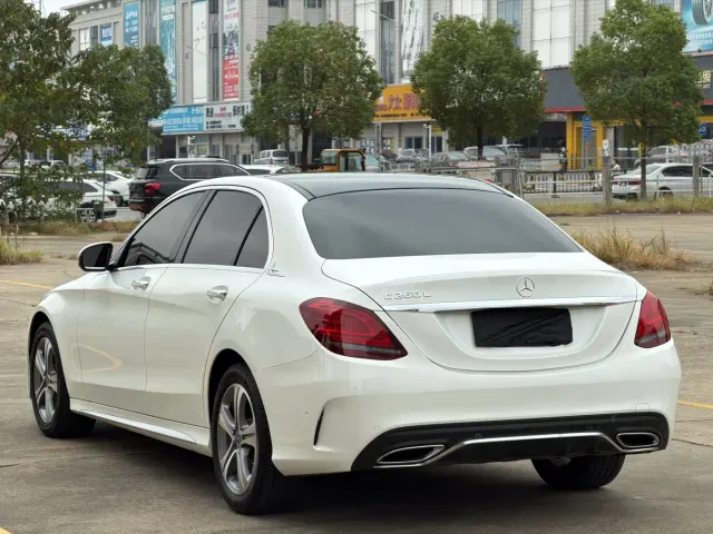 Mercedes-Benz C-Class — Фото автомобиля 9