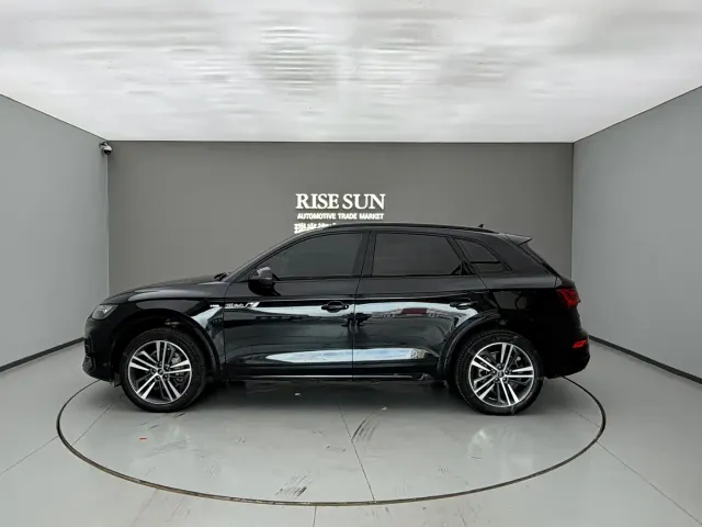 Audi Q5L — Фото автомобиля 10