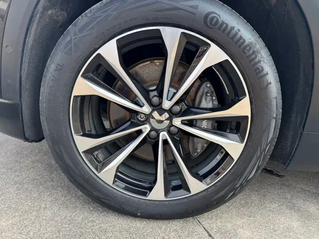 Nio EC7 — Фото автомобиля 10