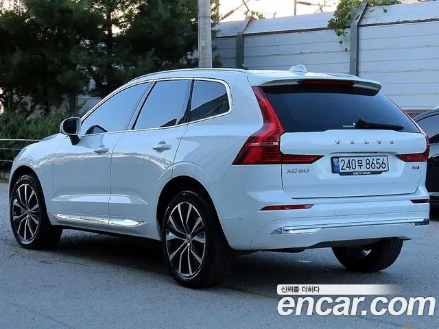 Volvo XC60 2nd Gen — Фото автомобиля 3