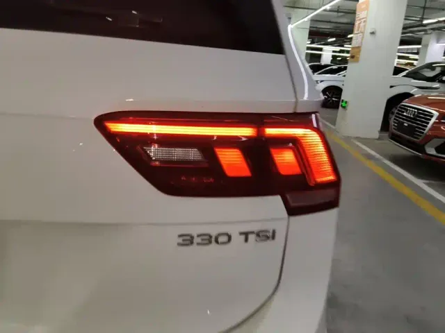 Volkswagen Tiguan L — Фото автомобиля 7