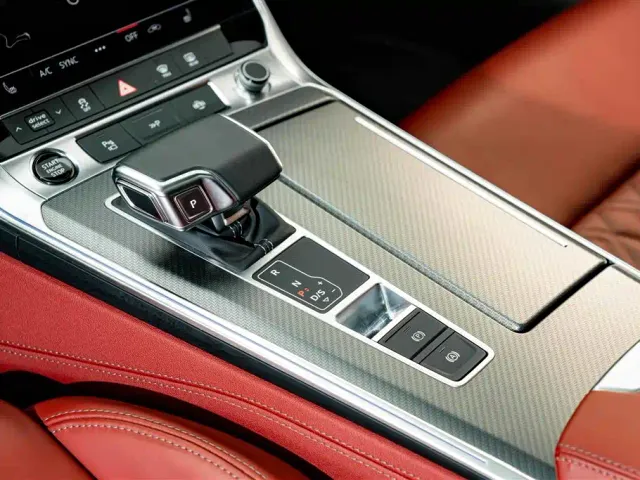 Audi A7L — Фото автомобиля 12