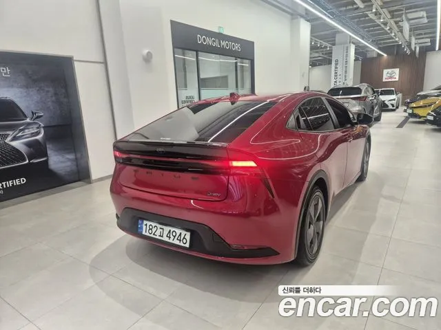 Toyota Prius — Фото автомобиля 2
