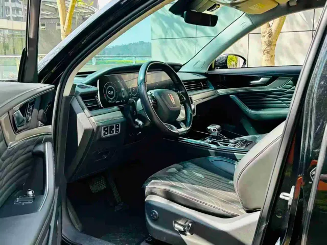 Hongqi HS5 — Фото автомобиля 5