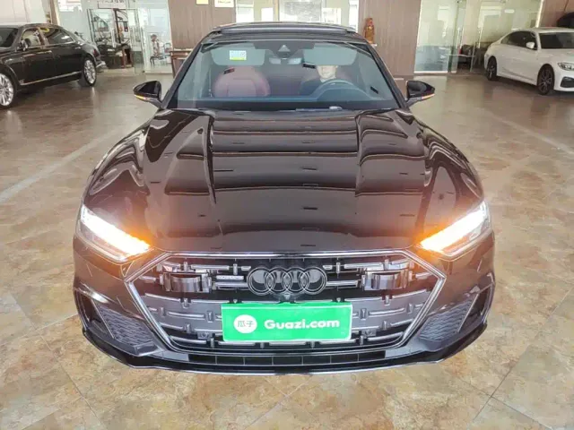 Audi A7L — Фото автомобиля 2
