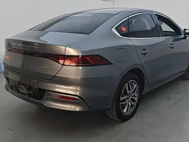 BYD Qin PLUS — Фото автомобиля 6