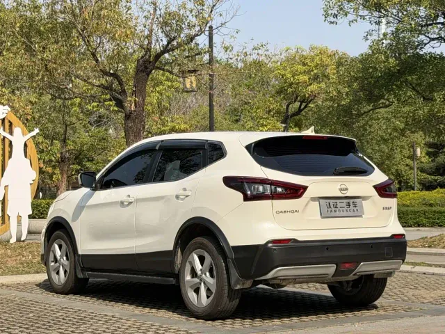 Nissan Qashqai — Фото автомобиля 5