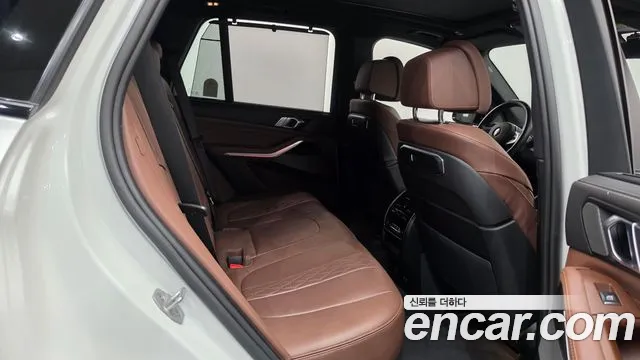 BMW X5 xDrive 40i M Sport — Фото автомобиля 12