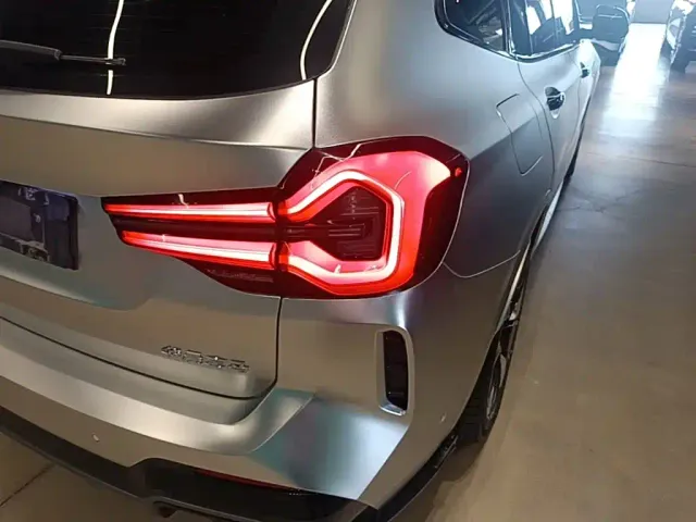 BMW iX3 — Фото автомобиля 7