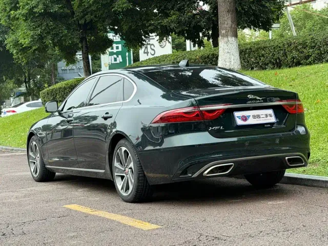 Jaguar XFL — Фото автомобиля 4