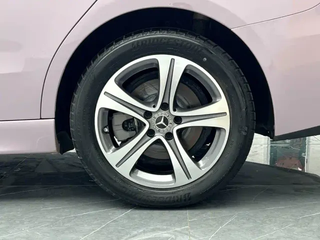Mercedes-Benz C-Class — Фото автомобиля 12