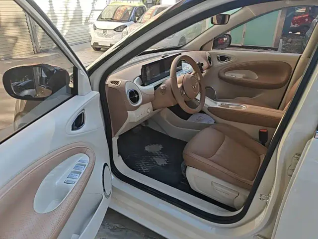 Wuling Bingo — Фото автомобиля 15