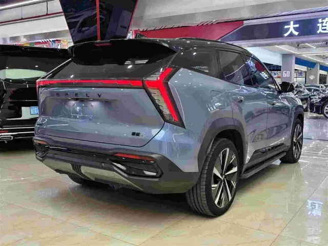 Geely Boyue L — Фото автомобиля 18