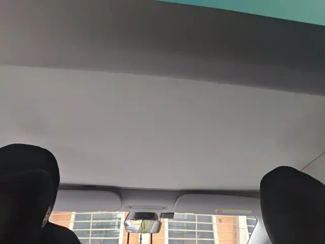 Tesla Model 3 — Фото автомобиля 14