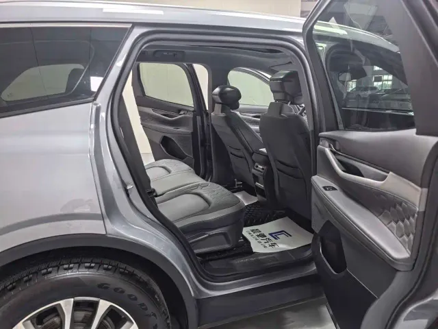 Ford Edge — Фото автомобиля 13