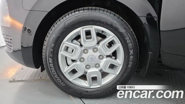 Hyundai Staria — Фото автомобиля 5