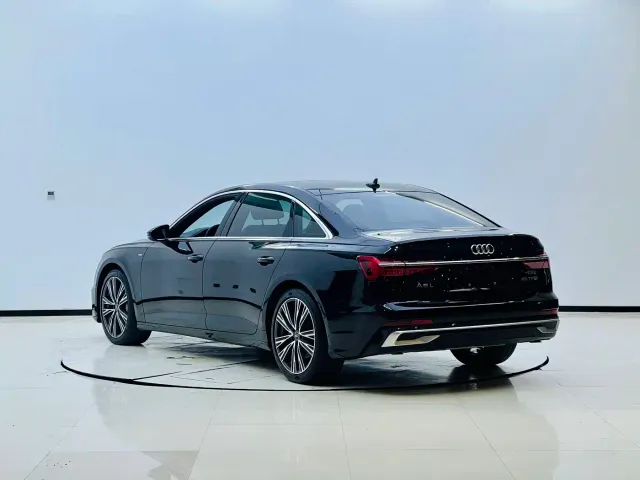 Audi A6L — Фото автомобиля 3