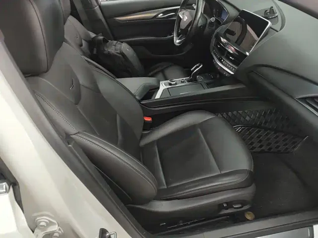 Cadillac CT5 — Фото автомобиля 24
