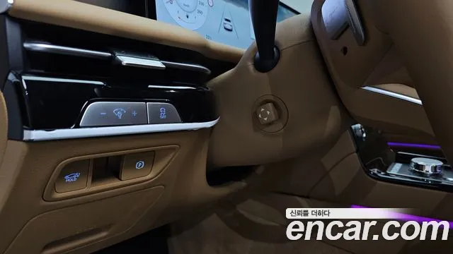 Genesis G80 Бензин 2.5 турбо AWD — Фото автомобиля 21
