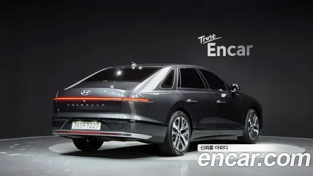 Hyundai Grandeur Grandeur (GN7) 2.5 Бензин 2WD — Фото автомобиля 2