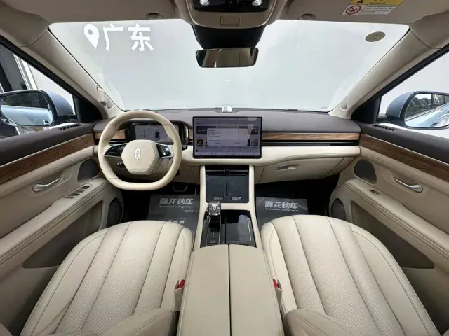 Aito M7 — Фото автомобиля 6