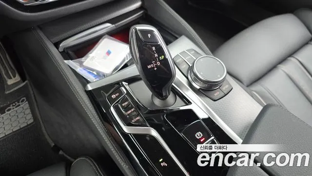 BMW 5 Series G30 — Фото автомобиля 9