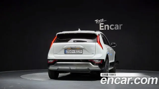 Kia Niro The All New Niro Signature — Фото автомобиля 2