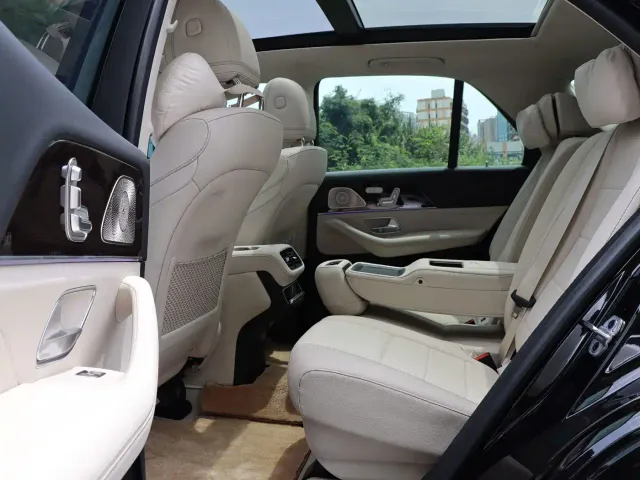 Mercedes-Benz GLE-Class — Фото автомобиля 13
