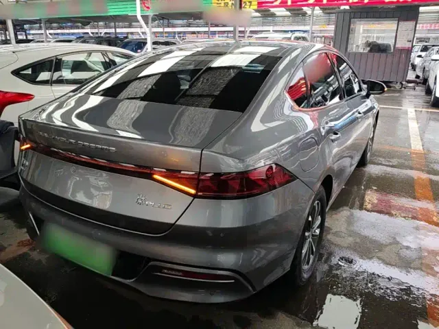 BYD Qin PLUS — Фото автомобиля 6