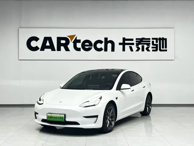 Фотография автомобиля — Tesla Model 3