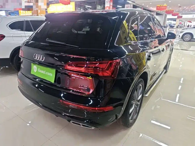 Audi Q5L — Фото автомобиля 6