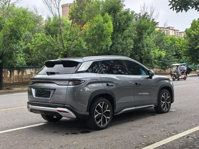 BYD Song L DM-i — Фото автомобиля 6