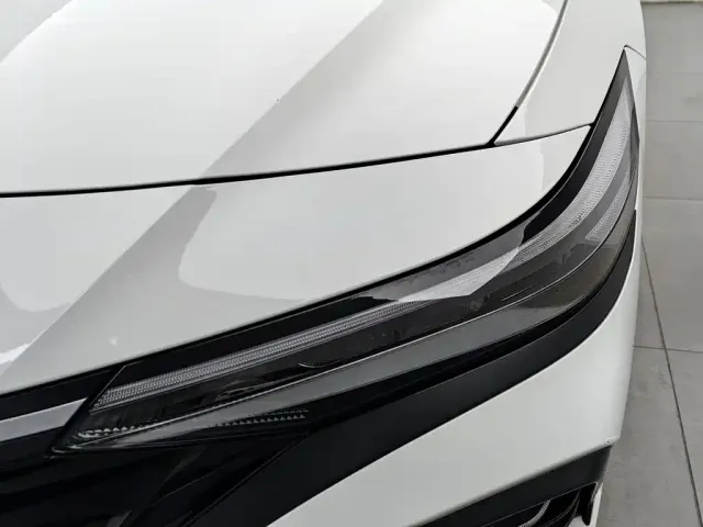 Hyundai Elantra — Фото автомобиля 7