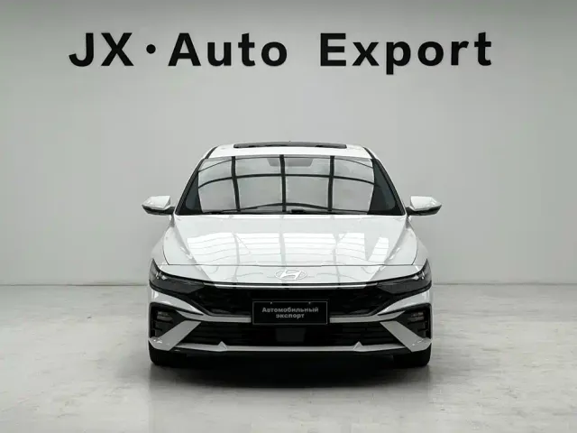 Hyundai Elantra — Фото автомобиля 2