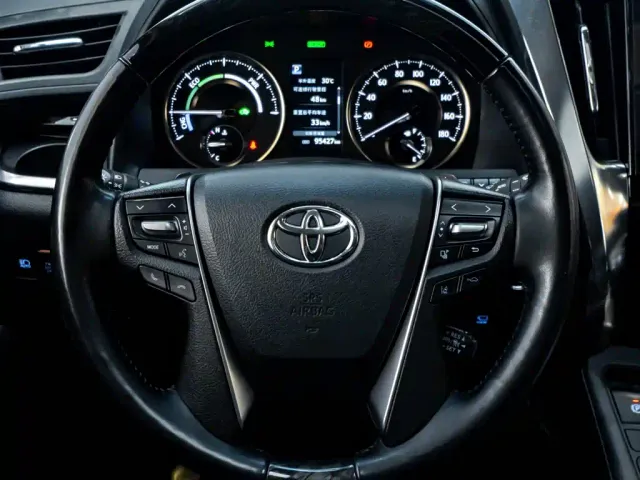 Toyota Vellfire — Фото автомобиля 16