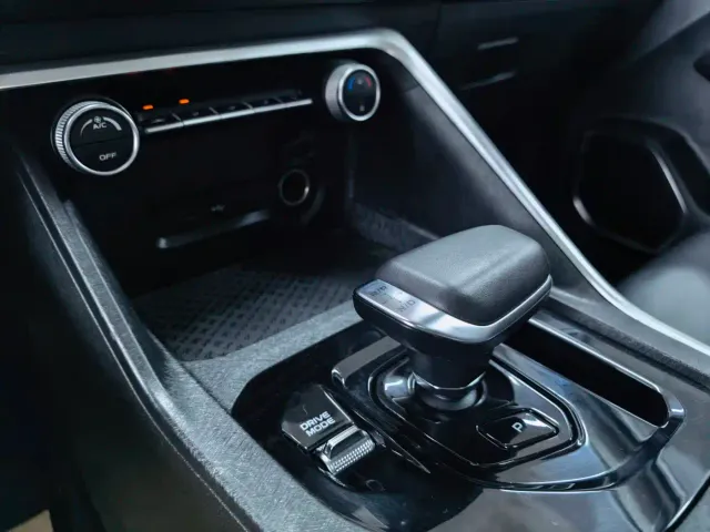 Geely Binyue — Фото автомобиля 16