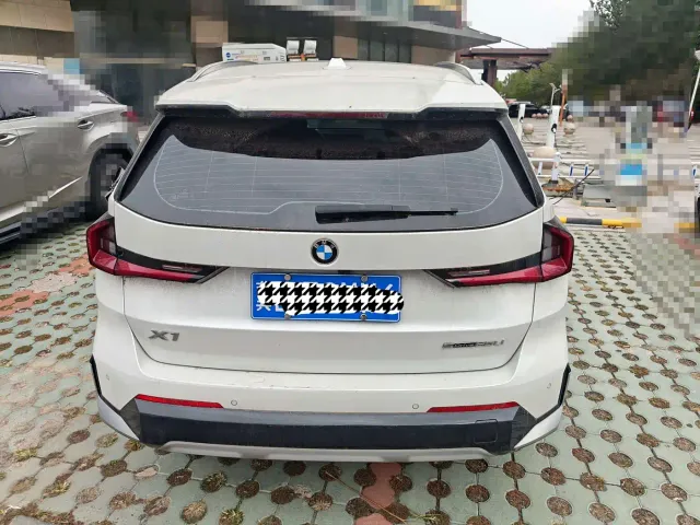 BMW X1 — Фото автомобиля 8
