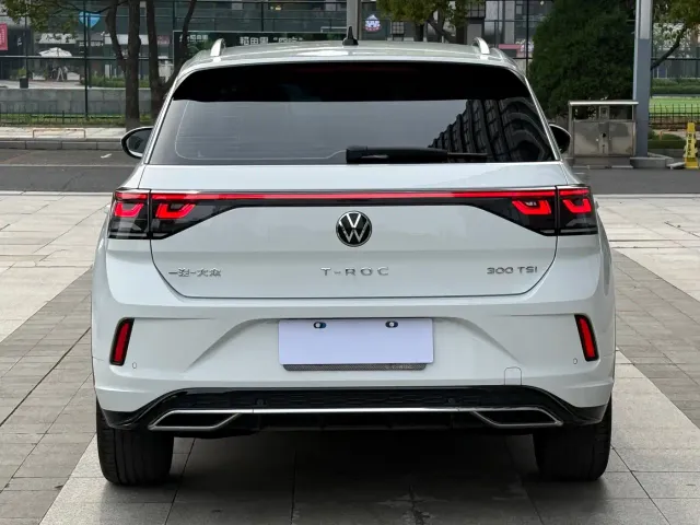 Volkswagen T-Roc — Фото автомобиля 5