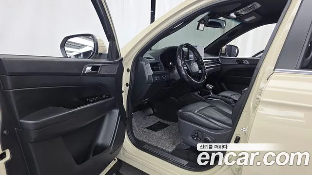 KG_Mobility_Ssangyong Rexton Новый Rexton Sport Дизель 2.2 4WD — Фото автомобиля 9