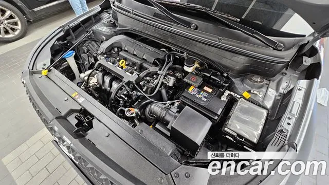 Hyundai Venue — Фото автомобиля 6