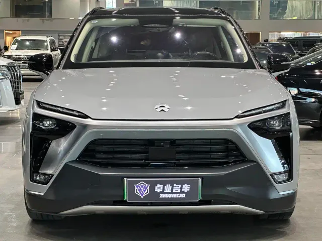 Nio ES8 — Фото автомобиля 2